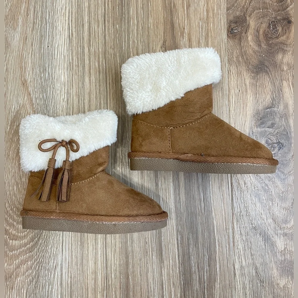 Okie Dokie Lil Asbury Faux Suede Winter Boots Girls Size 6 NWOT